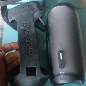 JBL Pulse 4 with Black and Gray Design